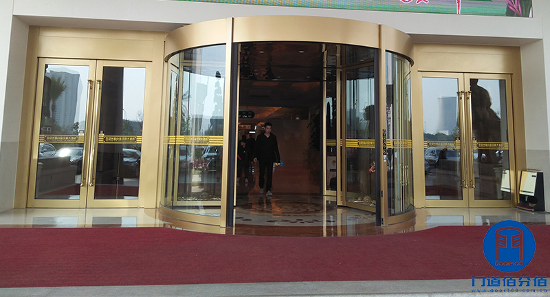常州某酒店智匯門道旋轉(zhuǎn)門維修主動(dòng)輪服務(wù) 常州某酒店智匯門道旋轉(zhuǎn)門維修主動(dòng)輪服務(wù)
