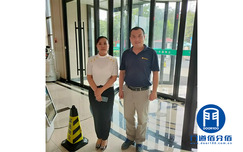 濟南兩翼旋轉(zhuǎn)門中間自動平滑門故障維修處理 濟南兩翼旋轉(zhuǎn)門中間自動平滑門故障維修處理