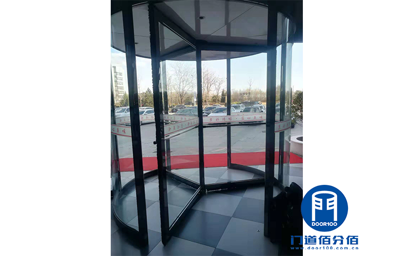 北京某烤鴨店手動三翼旋轉門異響維修服務 北京某烤鴨店手動三翼旋轉門異響維修服務