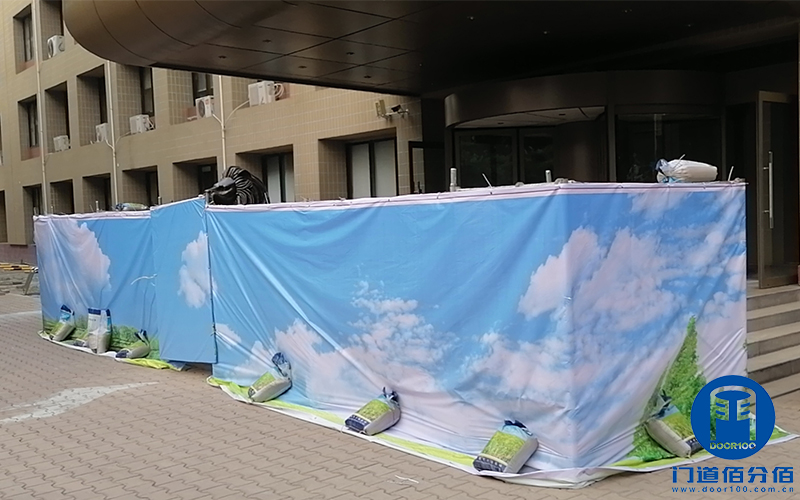 中國建材集團旗下大廈兩翼自動環柱旋轉門工程案例 中國建材集團旗下大廈兩翼自動環柱旋轉門工程案例