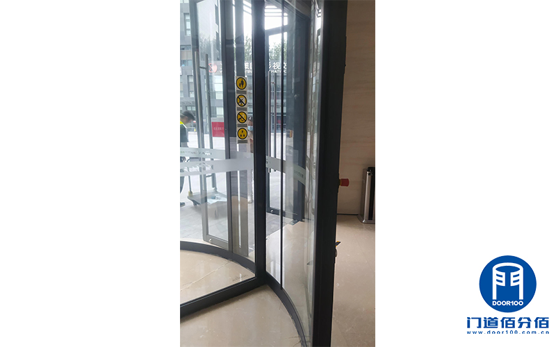 經典項目丨北京文化中心寶盾自動三翼門保養 經典項目丨北京文化中心寶盾自動三翼門保養